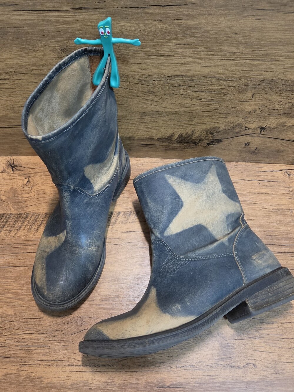 Lucky Brand Distressed Navy Star Print Leather Ankle Boots, Size 6